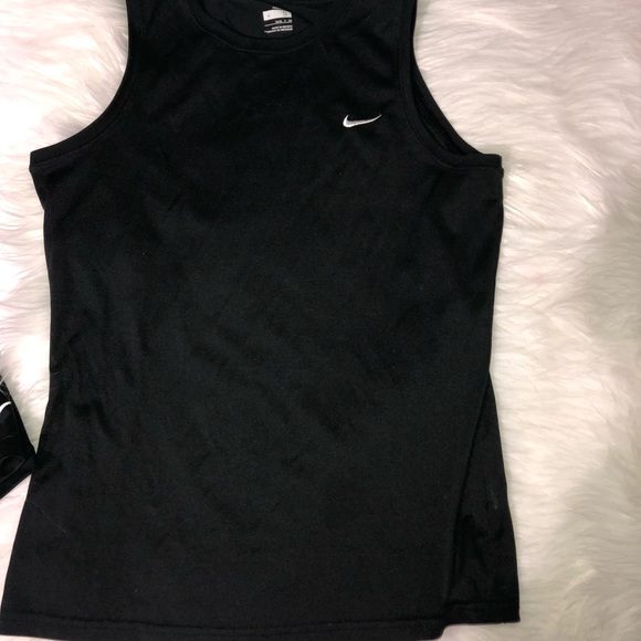 Black Nike dry fit tank - Picture 3 of 4